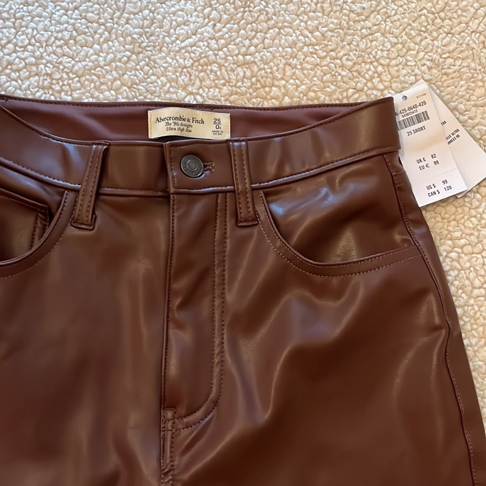 The 90s straight ultra high rise leather pants